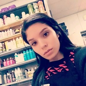 Meet your Posher, Neyra